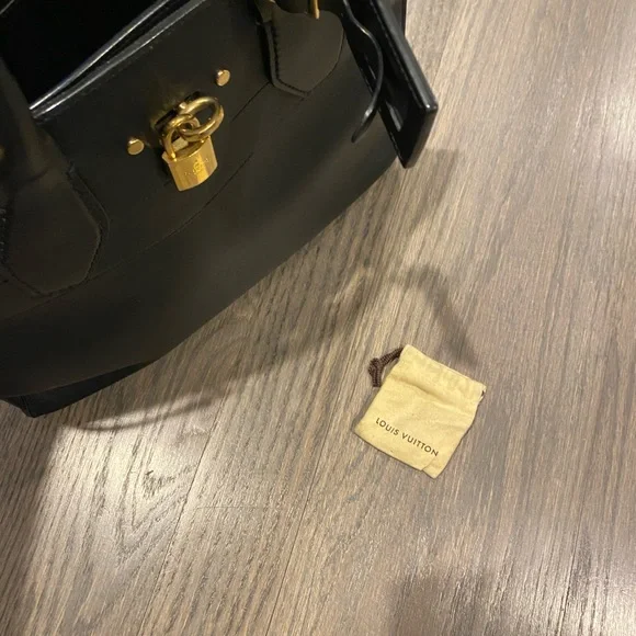 Black city steamer gm Louis Vuitton purse - Picture 4 of 13